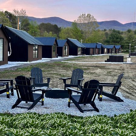 Emrose Luxury Cabins Brandon Екстер'єр фото